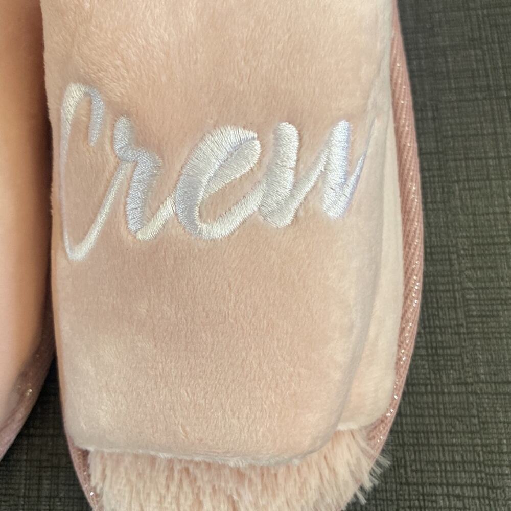 Dearforms "I Do Crew" slippers , size 7-8 - Picture 3 of 5